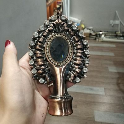 주문 제작된 커튼 로드 부속물이 로드 헤드에 커튼을 친다는 것 일 수 있습니다