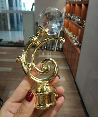 도매 크리스탈 금 커튼 봉 금속 화정은 커튼 로드 동안 로드 부속물에 커튼을 칩니다