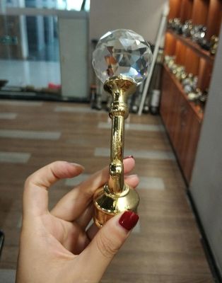 도매 크리스탈 금 커튼 봉 금속 화정은 커튼 로드 동안 로드 부속물에 커튼을 칩니다