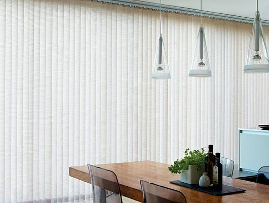 두배로 지적 창 덮개를 여는 것 천장 분할에 대한 수직 방향 세이딩 사무실 바닥을 공상합니다